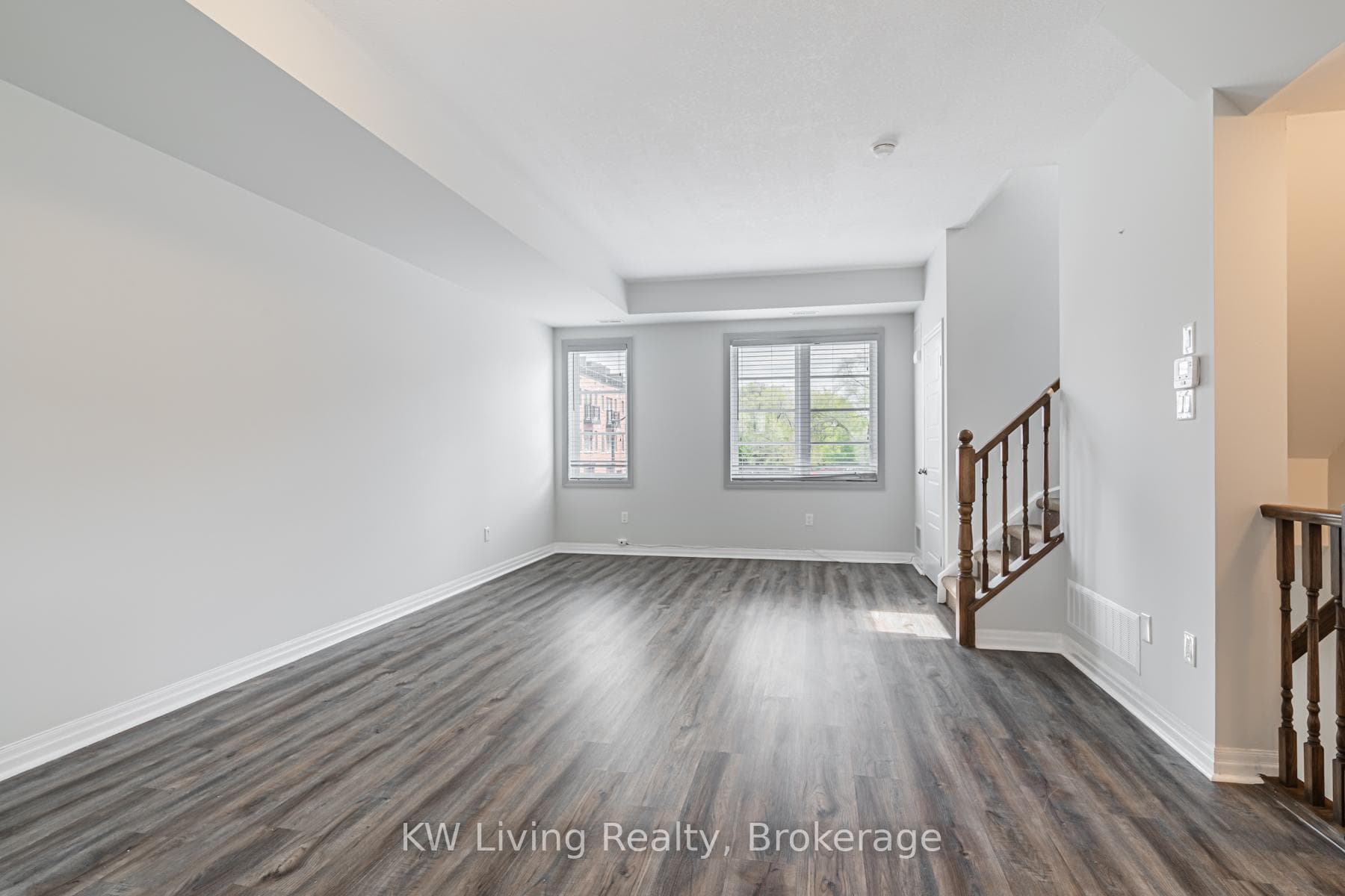 70 Plains Road Unit 18 - Condo photo 7 of 50 in Burlington, Ontario