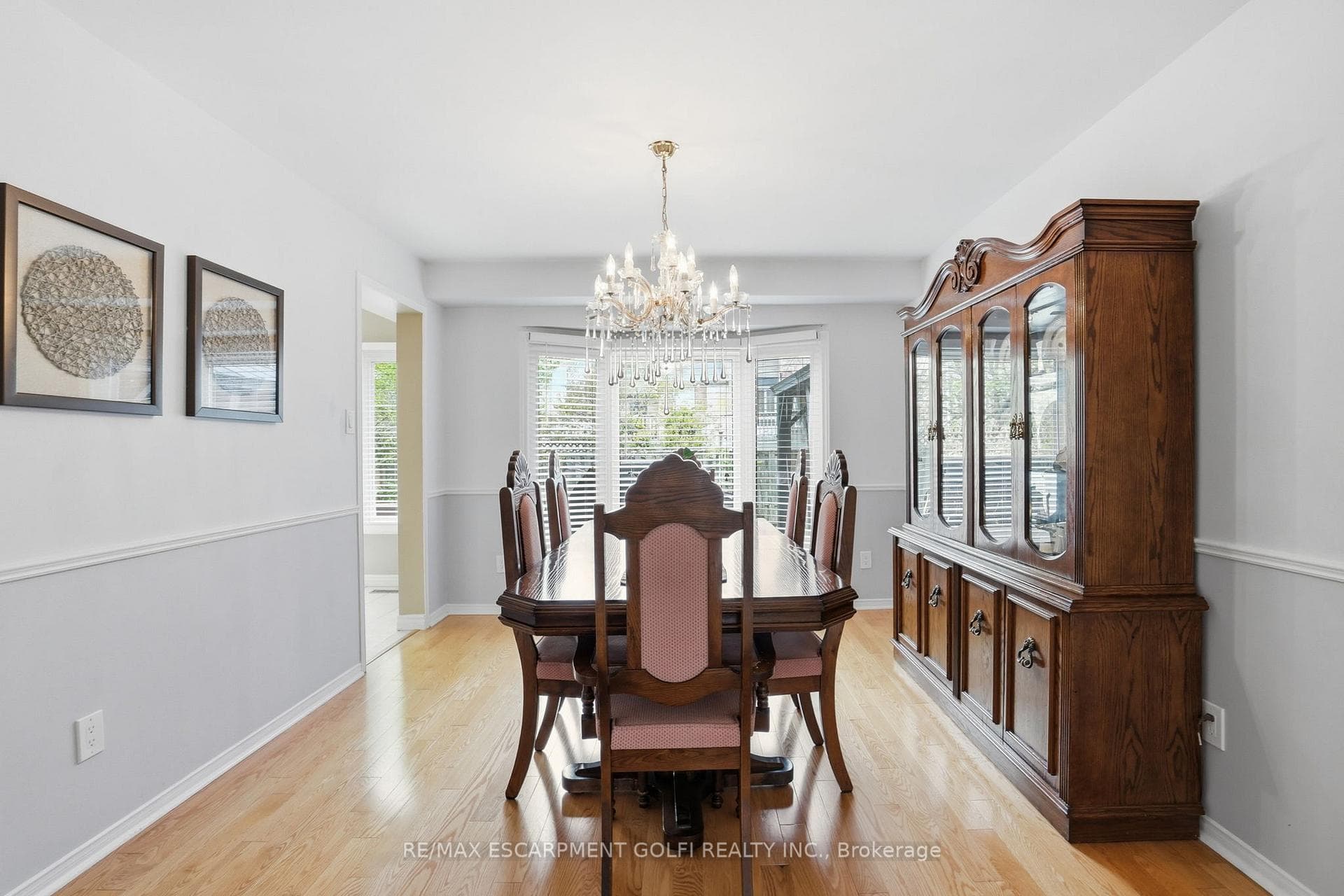 3277 Folkway Drive - Detached photo 11 of 41 in Burlington, Ontario