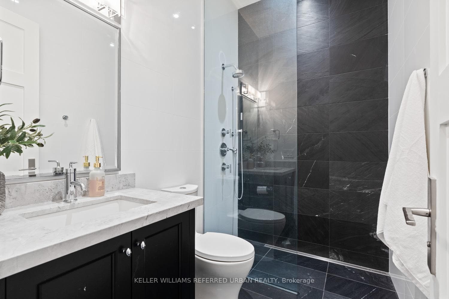45 Norden Crescent - Detached photo 14 of 50 in Don Mills / Parkwoods / Victoria Village, Ontario