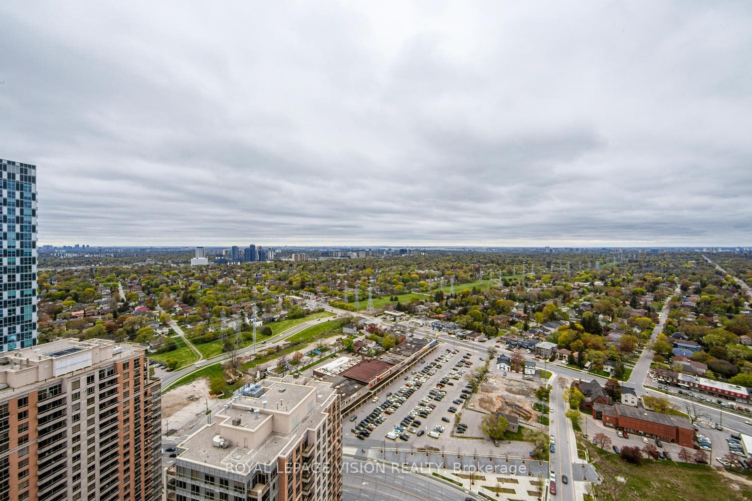 15 Viking Lane Unit PH5 - Condo photo 33 of 34 in Etobicoke (Islington / Rexdale), Ontario