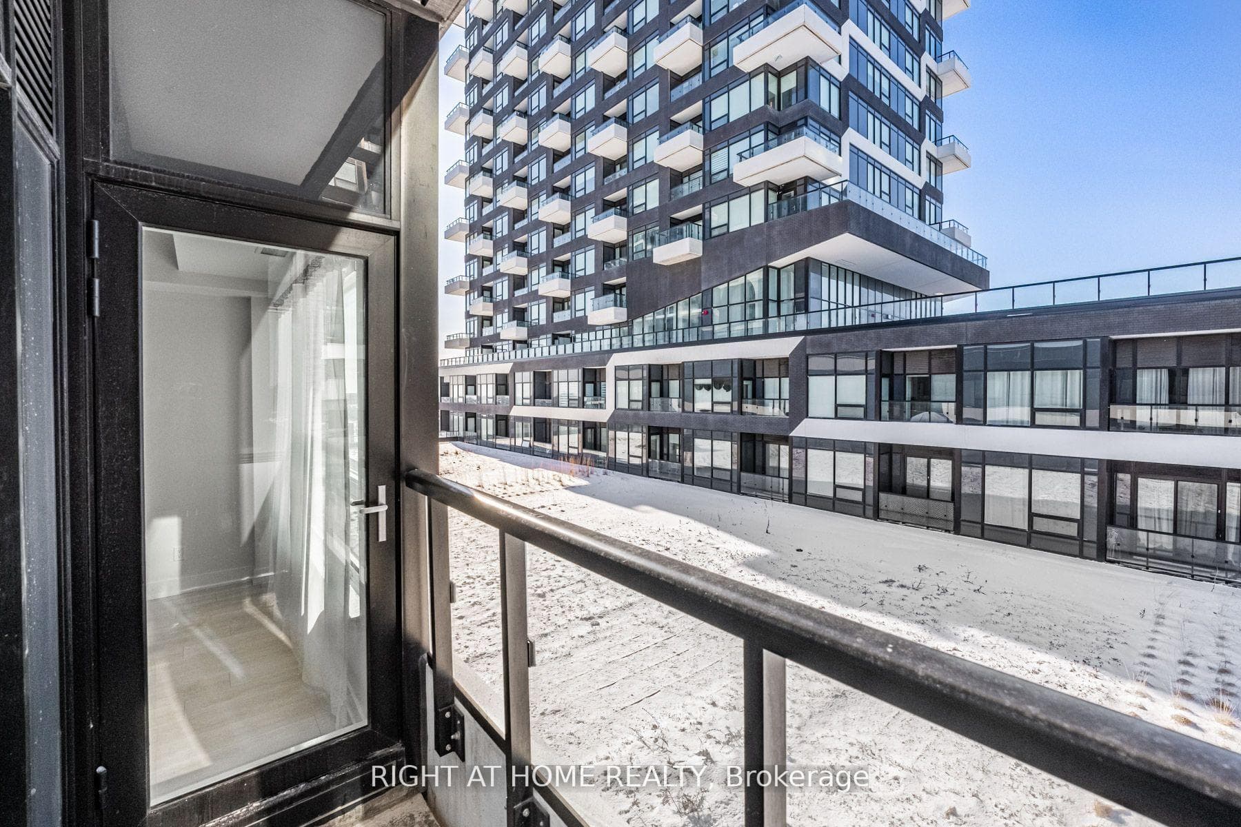2485 Taunton Road Unit 451 - Condo photo 27 of 27 in Oakville, Ontario