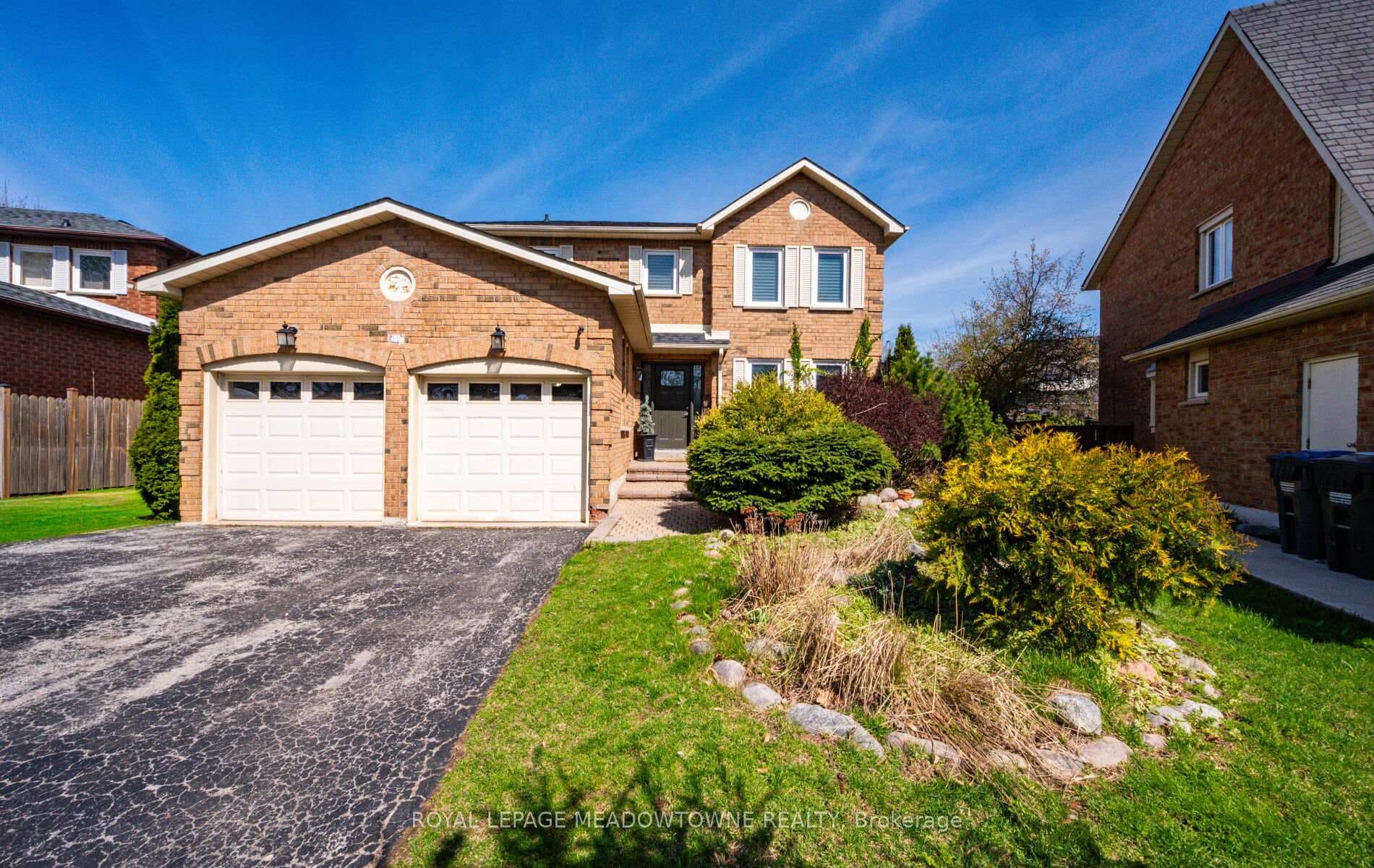 16 Cox Crescent - Detached photo 4 of 41 in Brampton, Ontario