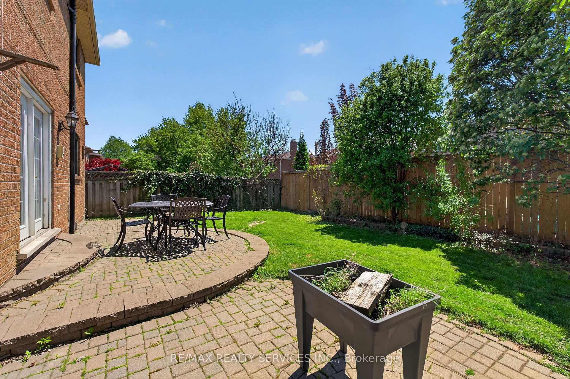 2069 Schoolmaster Circle - Detached photo 47 of 49 in Oakville, Ontario