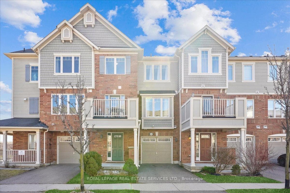 222 Septimus Heights - Townhouse photo 1 of 30 in Milton, Ontario