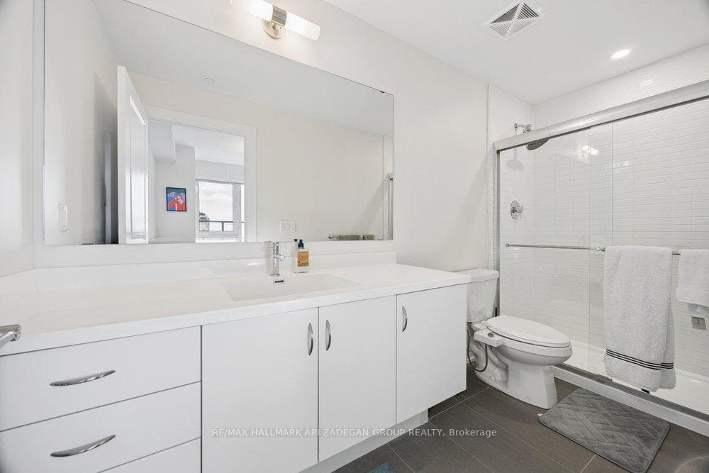 3200 William Coltson Avenue Unit 1302 - Condo photo 28 of 49 in Oakville, Ontario