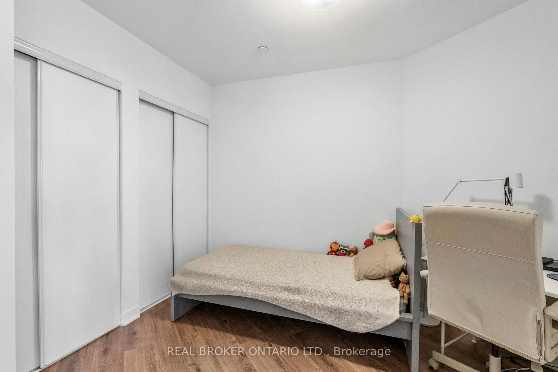 405 Dundast Street Unit 328 - Condo photo 30 of 33 in Oakville, Ontario