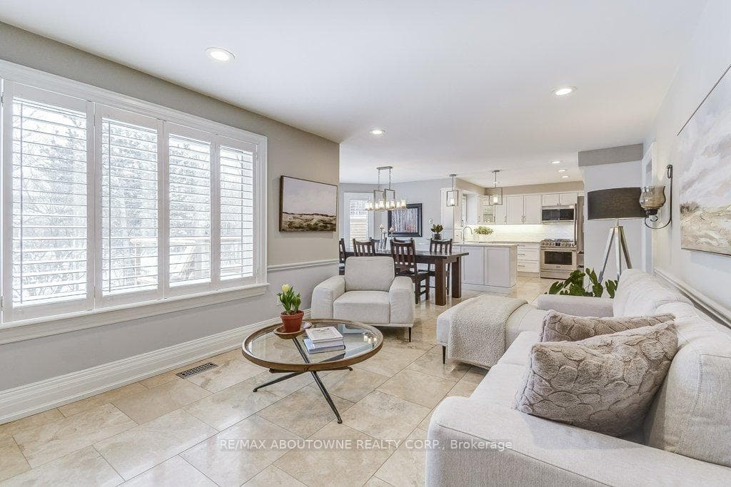 2080 Mckerlie Crescent - Detached photo 19 of 50 in Burlington, Ontario