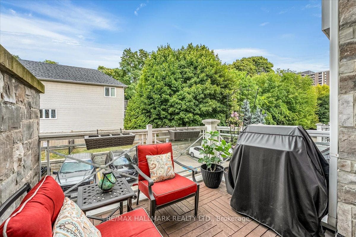 1011 Deta Road Unit 701 - Condo photo 10 of 42 in Mississauga, Ontario