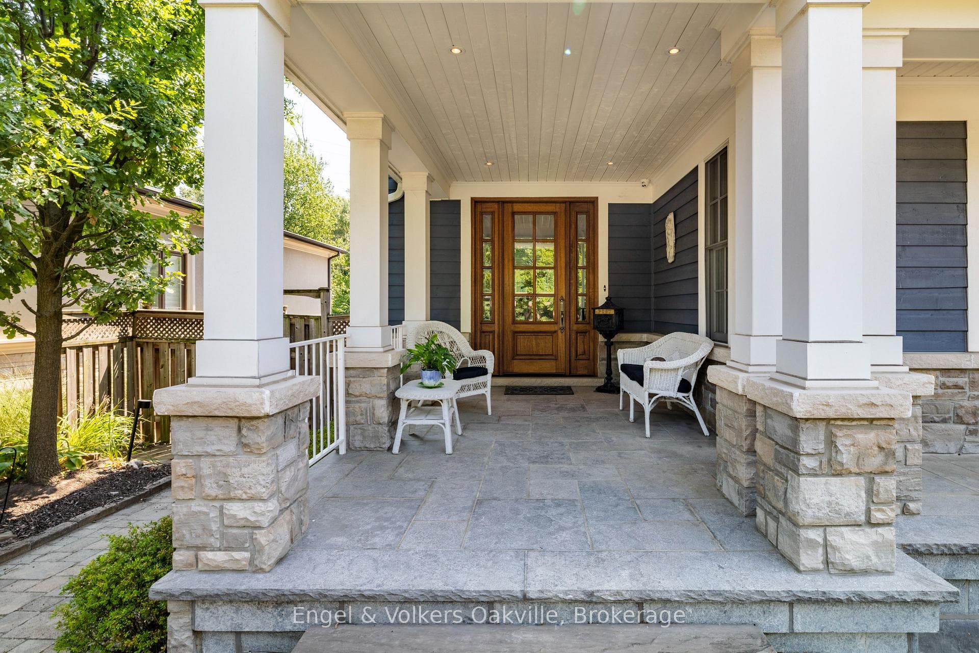 1182 Streambank Drive - Detached photo 5 of 50 in Mississauga, Ontario