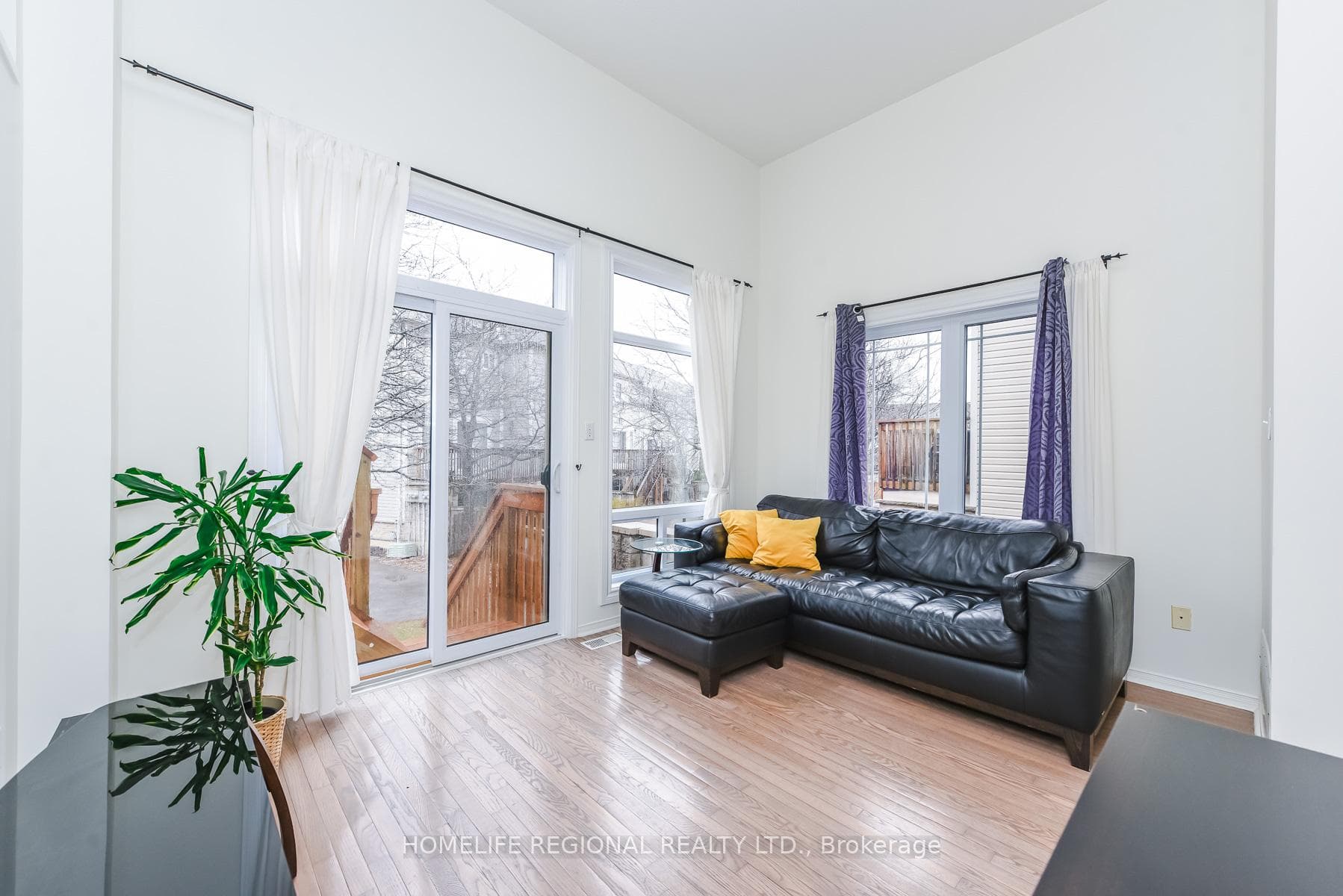 7105 Branigan Gate Unit 72 - Condo photo 4 of 34 in Mississauga, Ontario