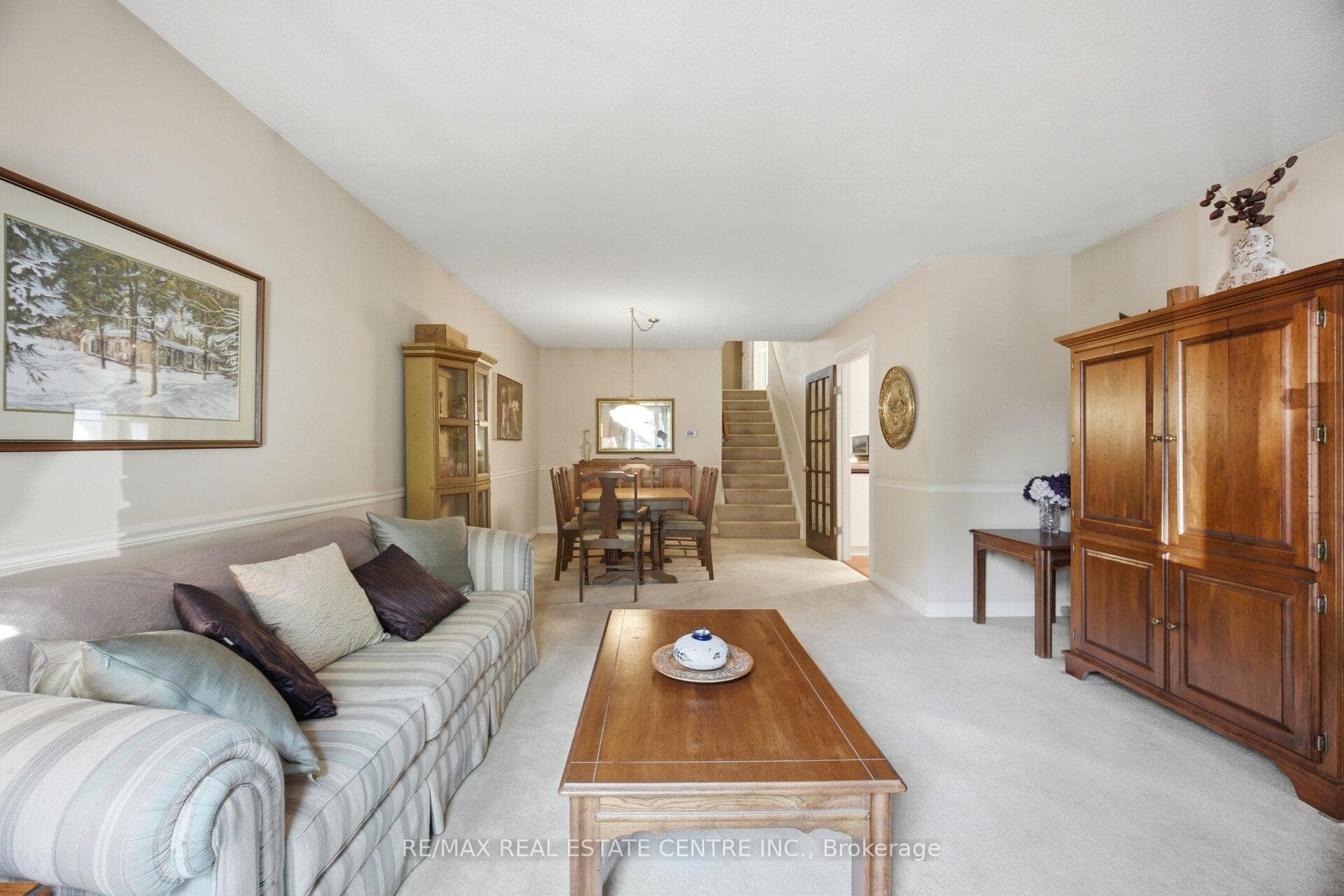 2800 Bucklepost Crescent - Semi-Detached photo 11 of 46 in Mississauga, Ontario