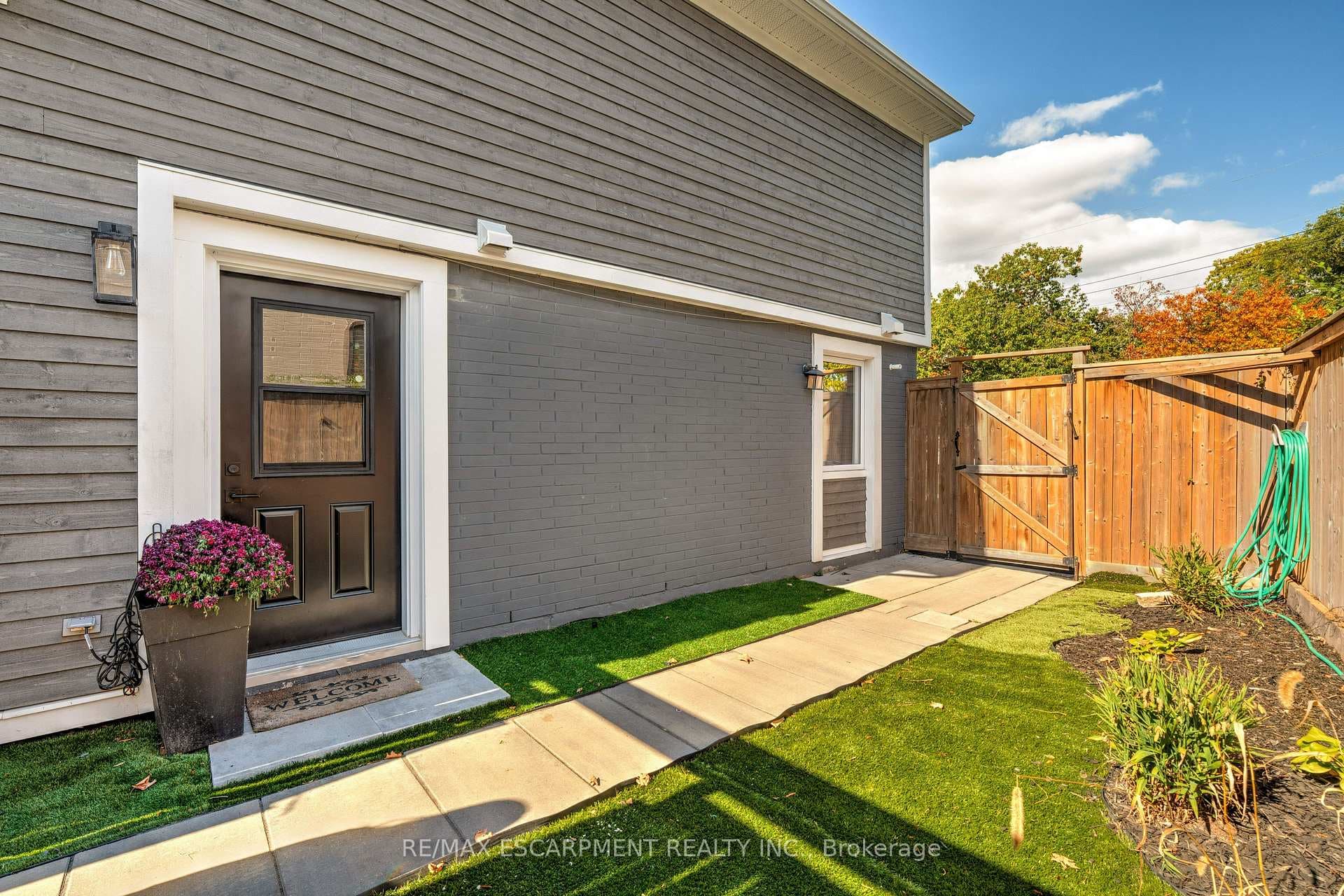 296 Kent Crescent - Multi-Family photo 28 of 50 in Burlington, Ontario