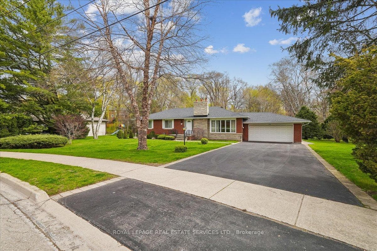 151 Wedgewood Drive - Detached photo 2 of 36 in Oakville, Ontario