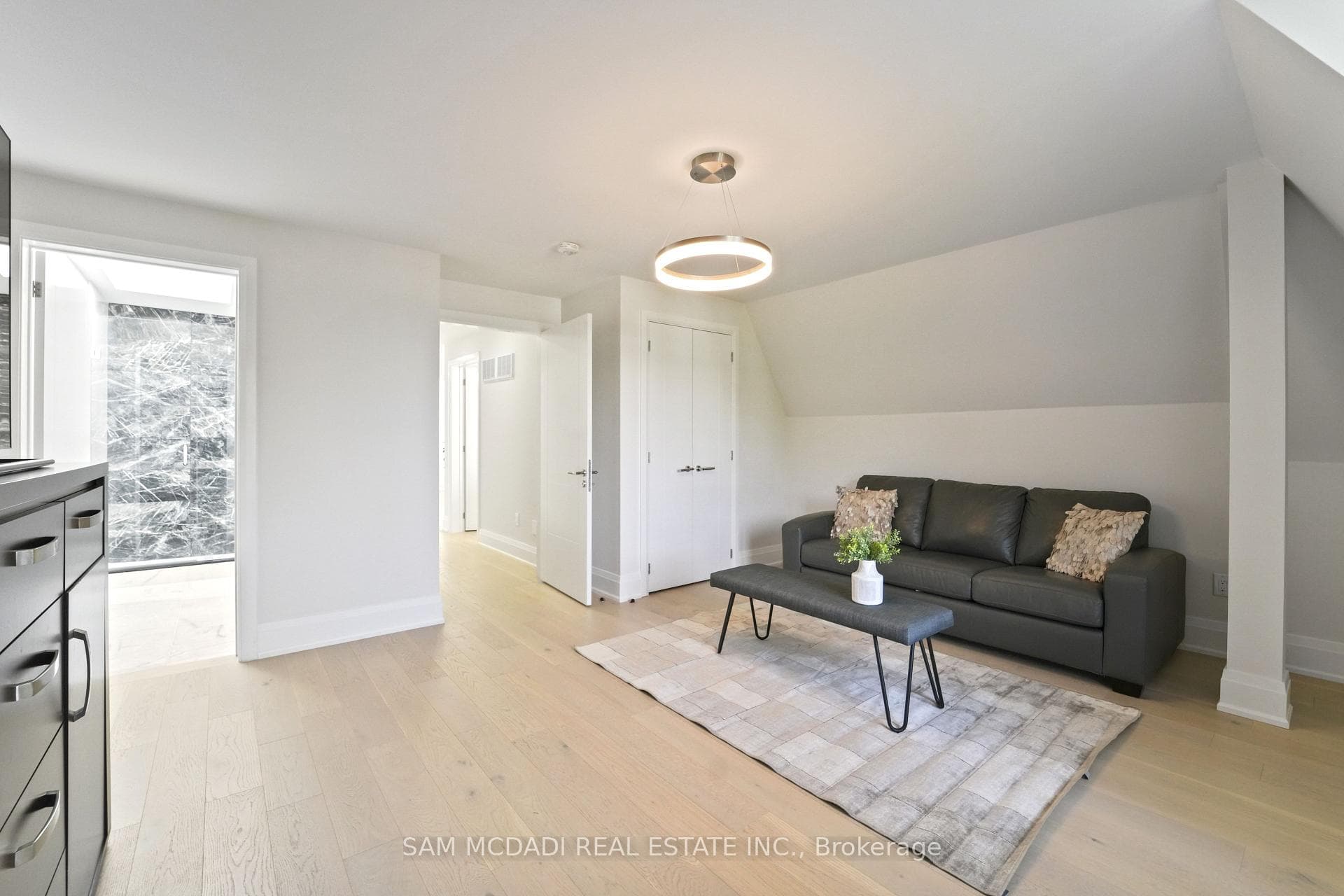 11B Maple Avenue - Semi-Detached photo 33 of 49 in Mississauga, Ontario