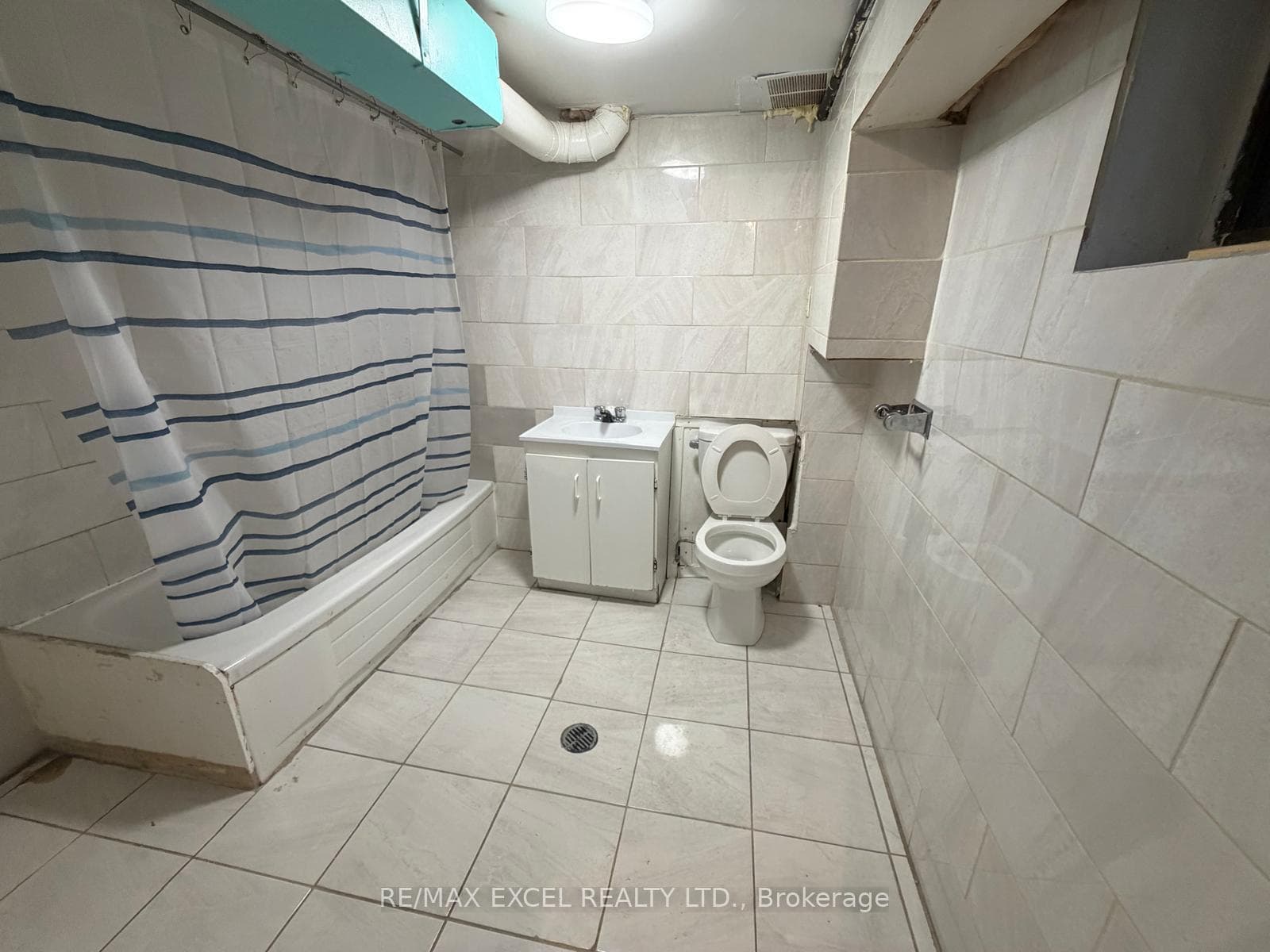 515 Warden Avenue Unit Main Flr & Bsmt, Unit A - Detached photo 10 of 17 in Birch Cliff / Cliffside, Ontario