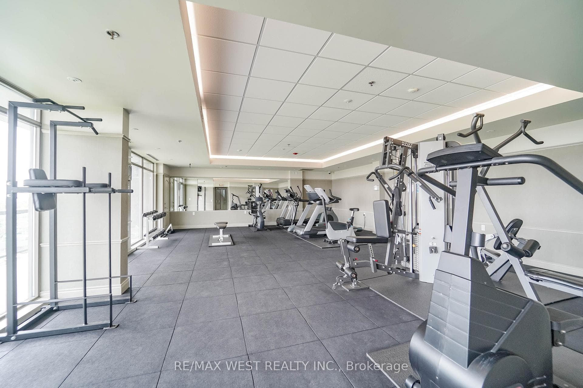 1030 Sheppard Avenue Unit 208 - Condo photo 11 of 12 in North York (Bathurst Manor / Clanton Park), Ontario