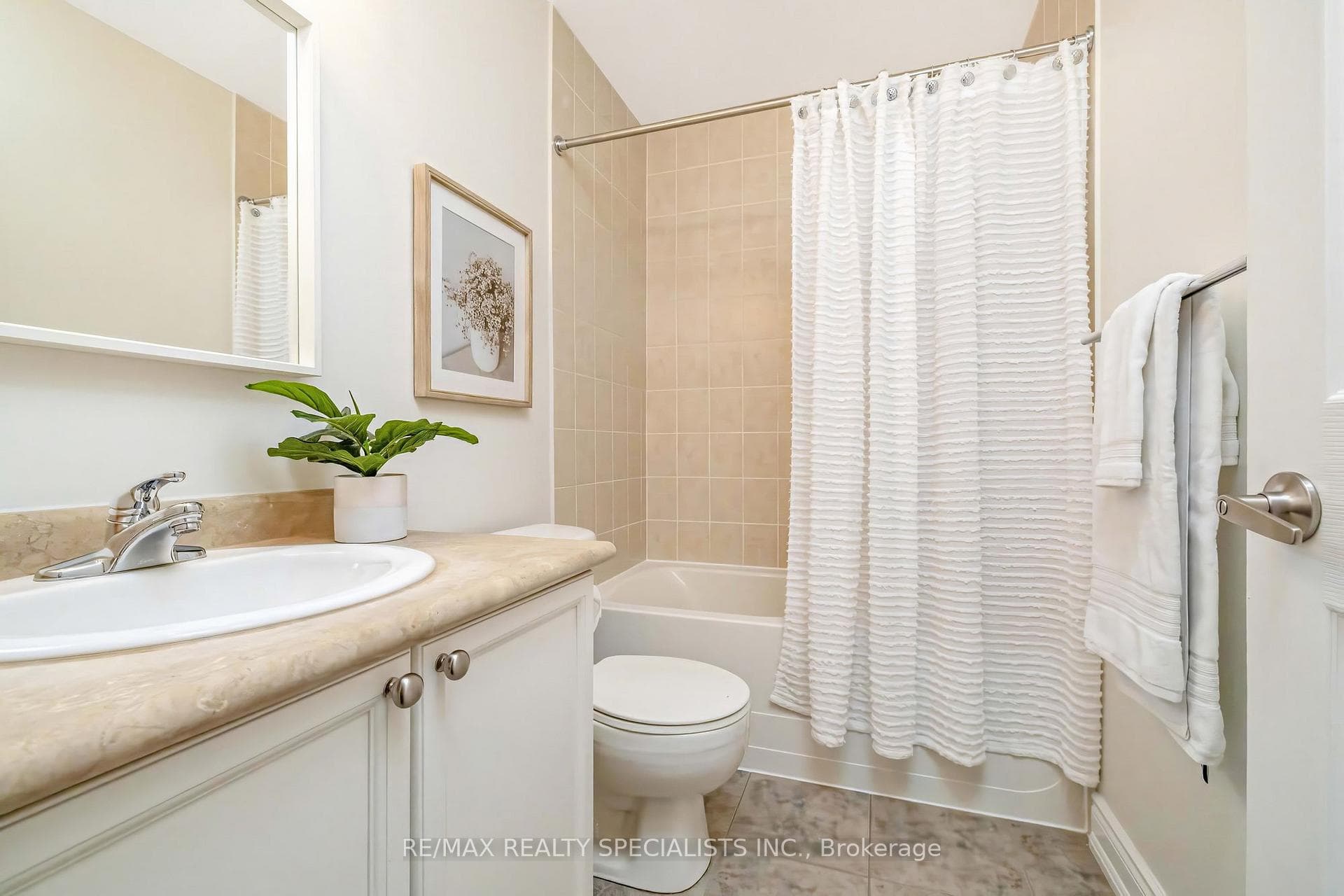 3032 Drumloch Avenue - Townhouse photo 26 of 29 in Oakville, Ontario