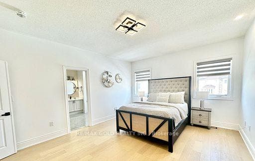 469 Threshing Mill Boulevard - Detached photo 30 of 45 in Oakville, Ontario