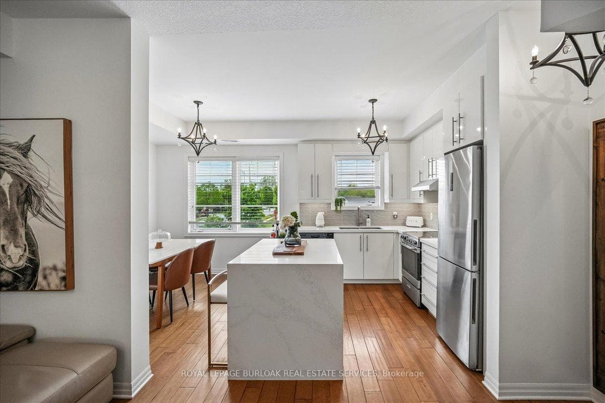 70 Plains Road Unit 51 - Condo photo 4 of 29 in Burlington, Ontario