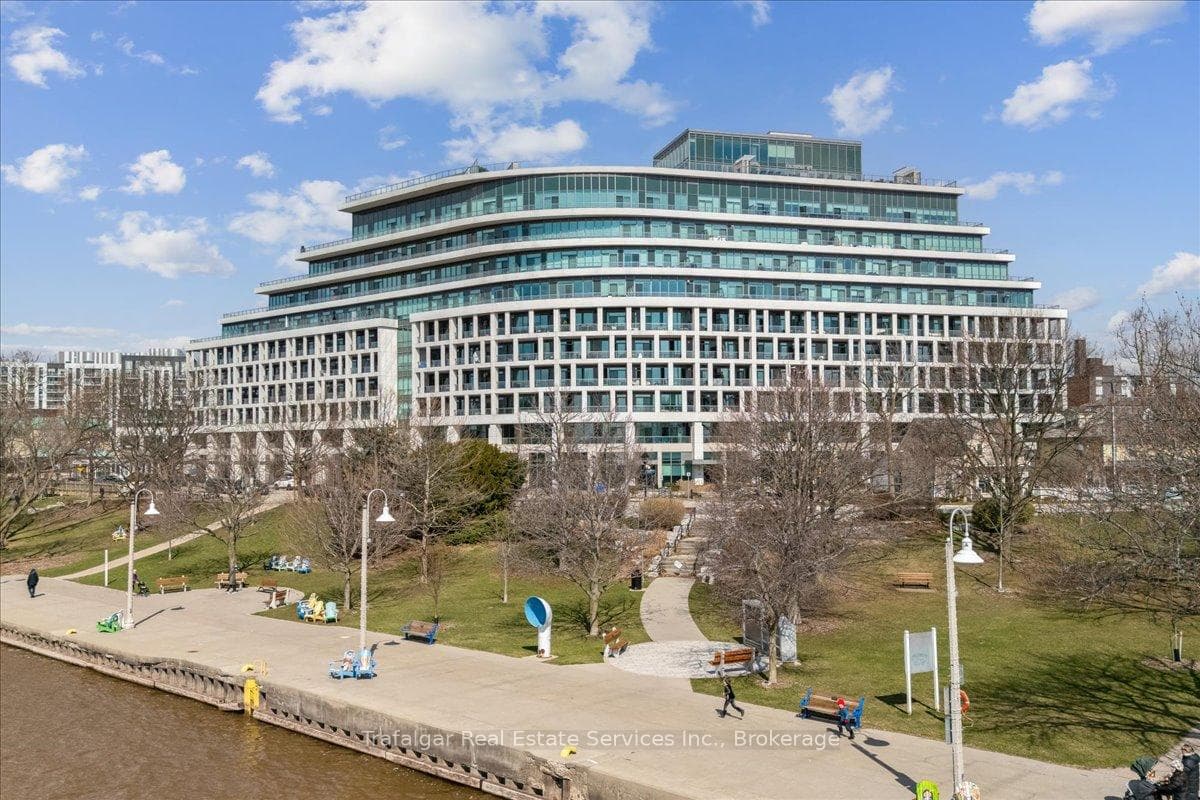 11 Bronte Road Unit 327 - Condo for sale in Glen Abbey, Ontario