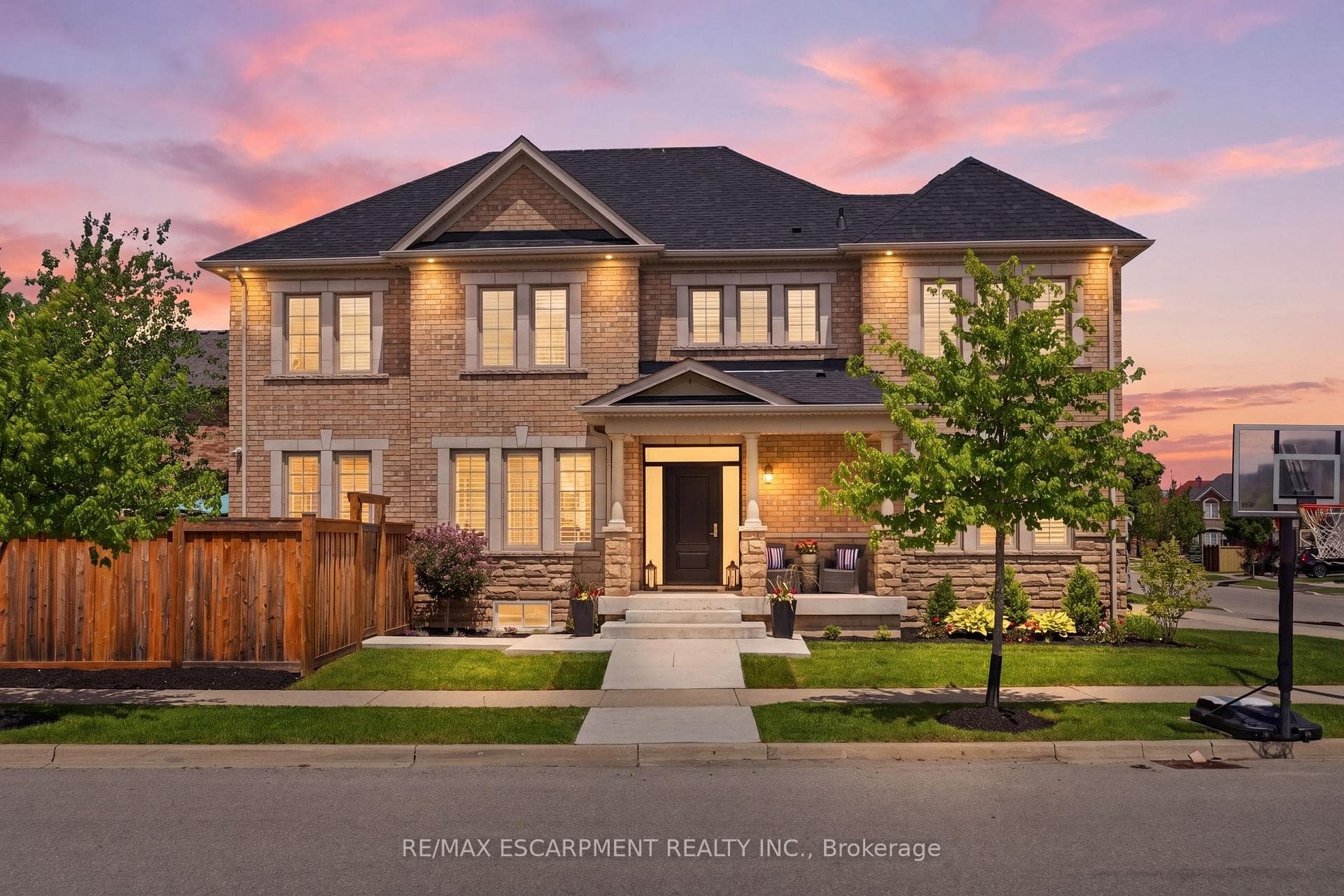 4645 Doug Wright Drive - Detached photo 1 of 47 in Burlington, Ontario