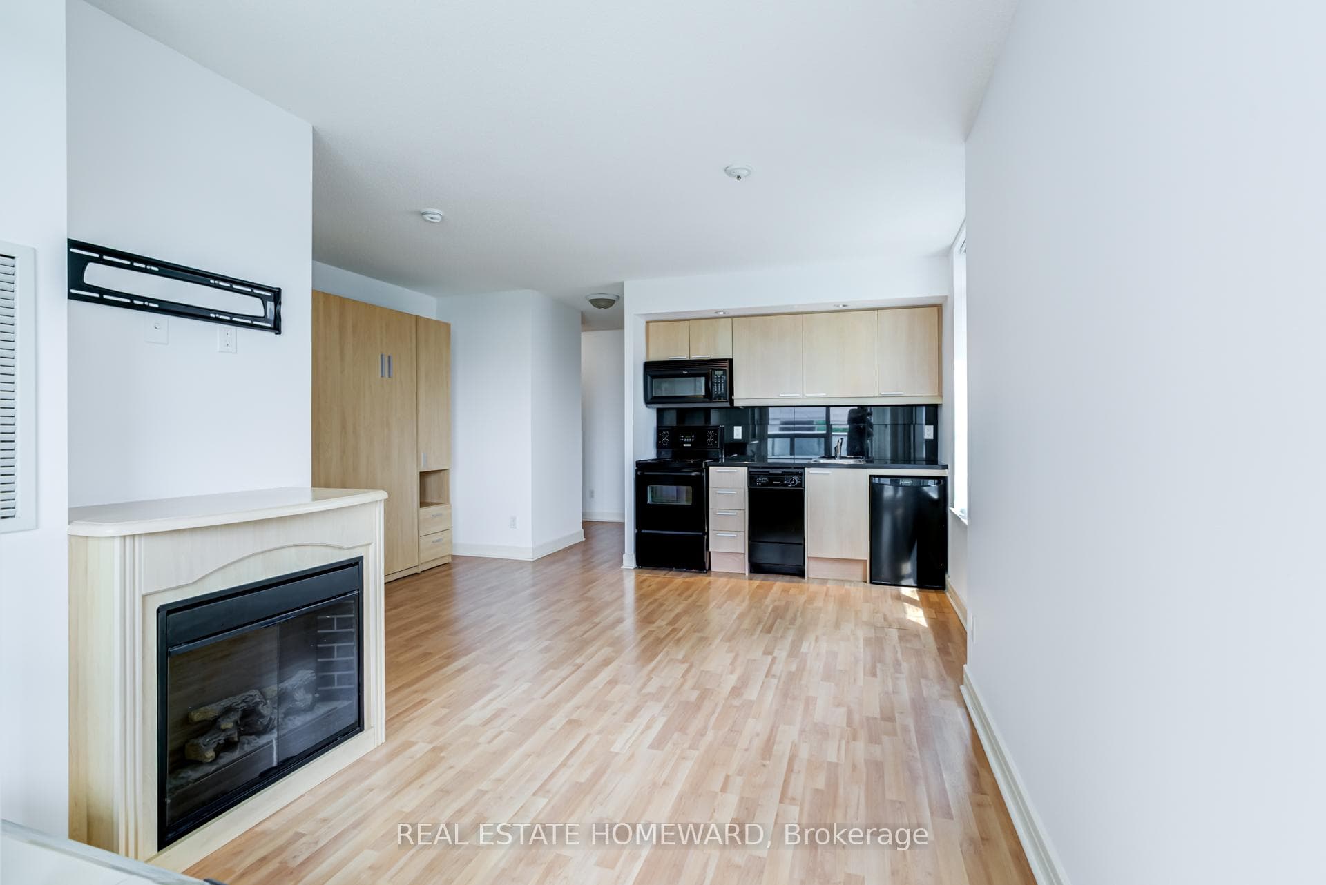 19 Avondale Avenue Unit Up01 - Condo photo 18 of 27 in Willowdale / Newtonbrook, Ontario