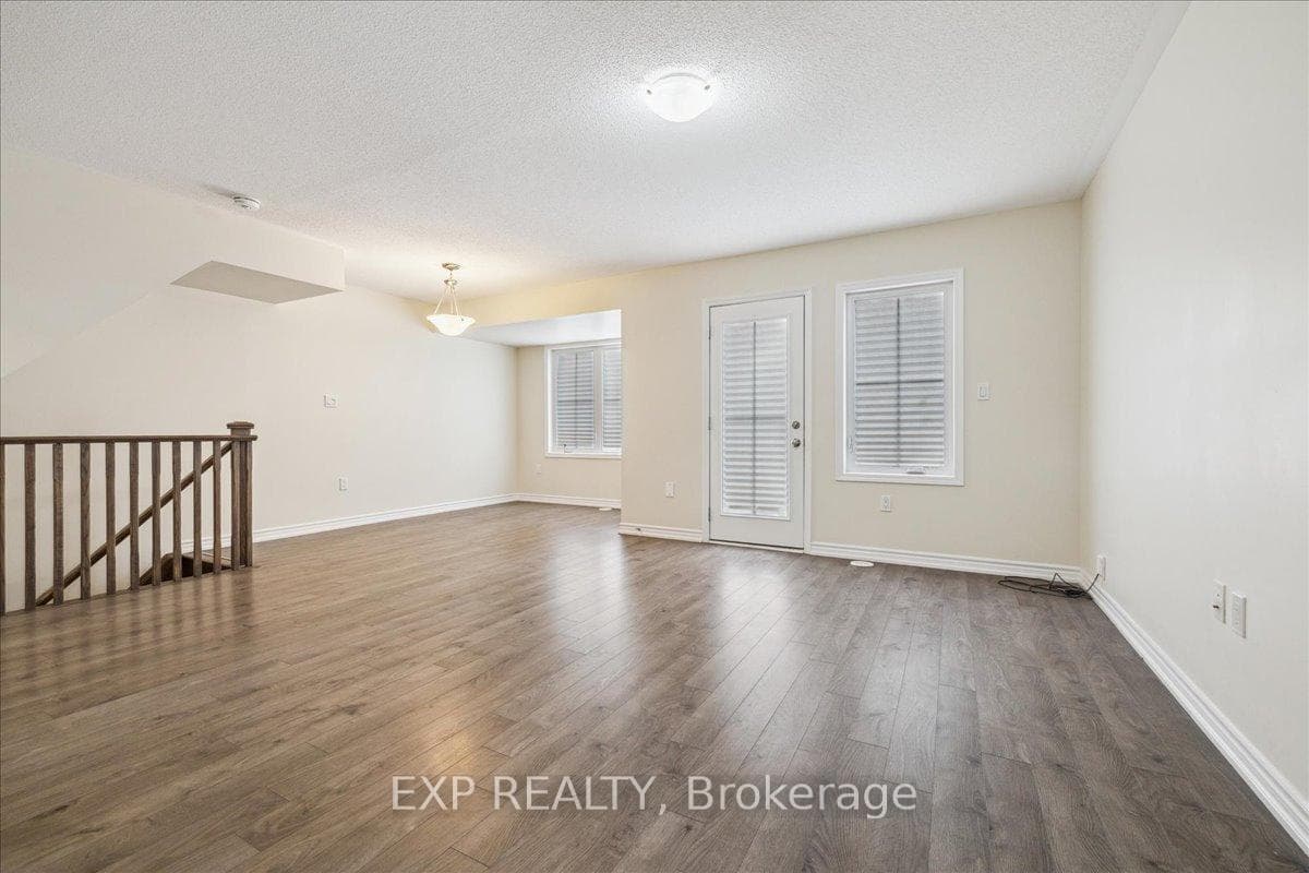 107 Lemieux Court - Townhouse photo 12 of 36 in Milton, Ontario