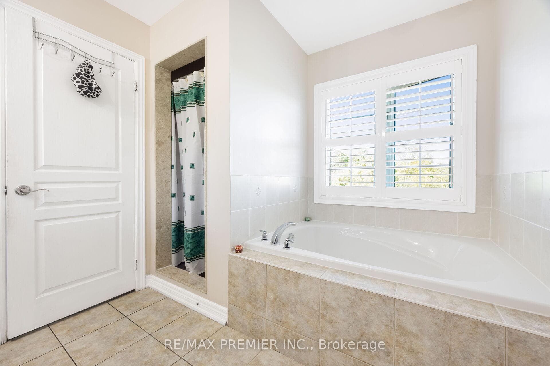 85 Kimborough Hollow - Semi-Detached photo 35 of 50 in Brampton, Ontario