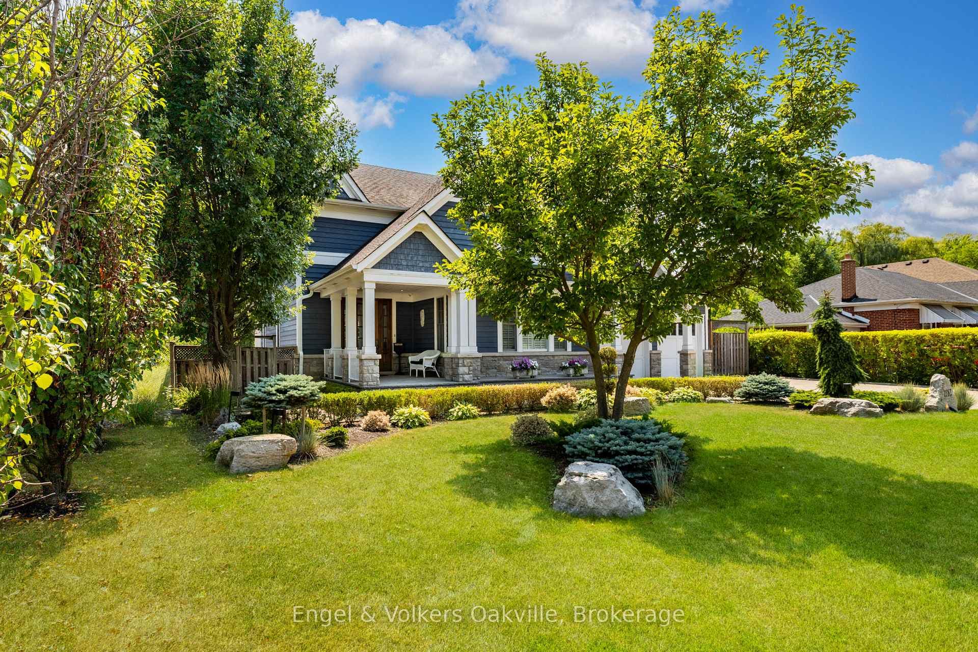 1182 Streambank Drive - Detached photo 2 of 50 in Mississauga, Ontario