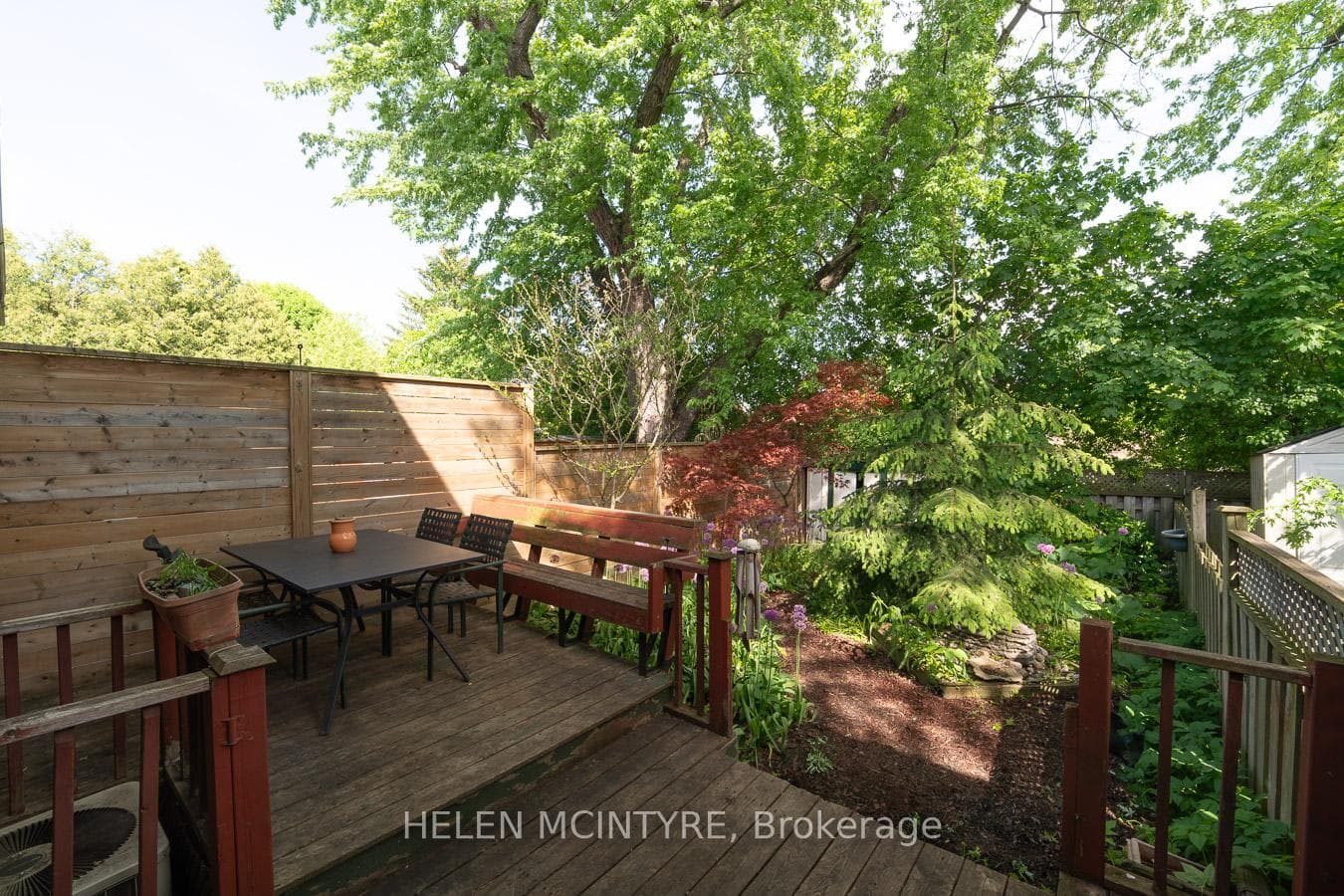 140 Ripley Court Unit 4 - Townhouse photo 42 of 47 in Oakville, Ontario
