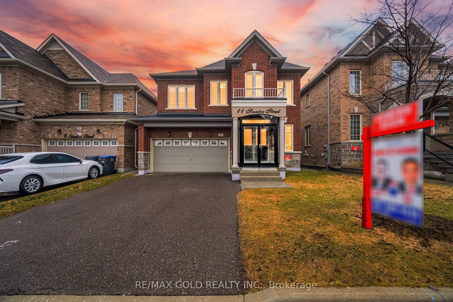 11 Sinatra Street - Detached for sale in Castlemore, Ontario