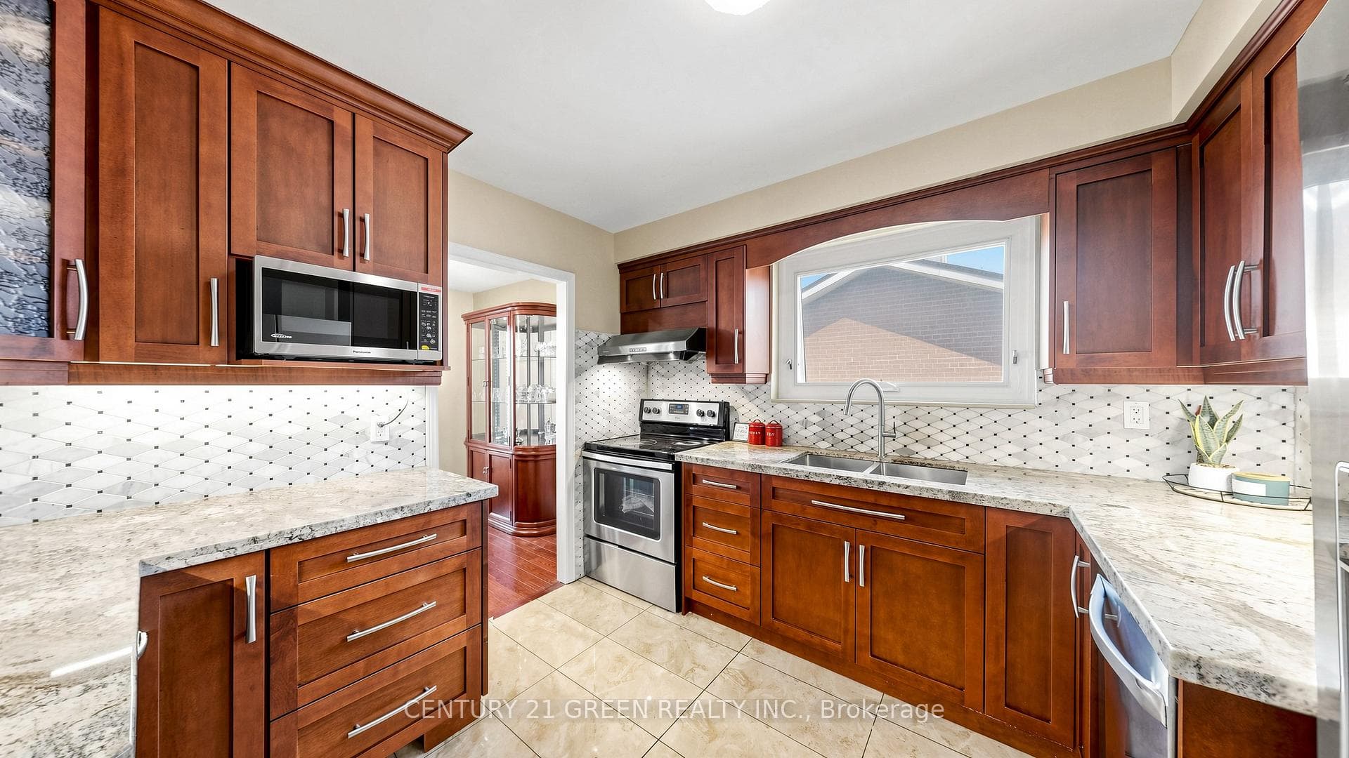 95 Kearney Drive - Detached photo 15 of 45 in Etobicoke (West Mall / Rexdale), Ontario
