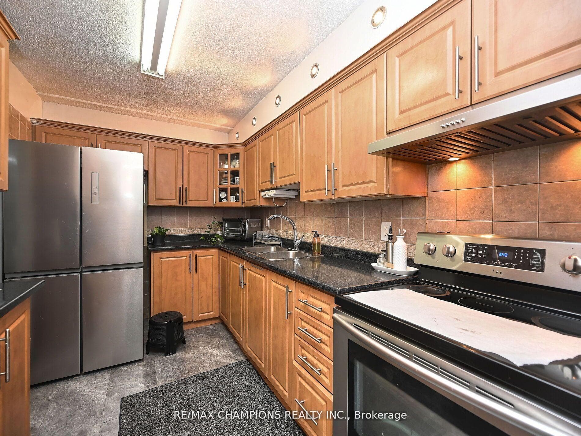1050 Stainton Drive Unit 112 - Condo photo 14 of 19 in Mississauga, Ontario