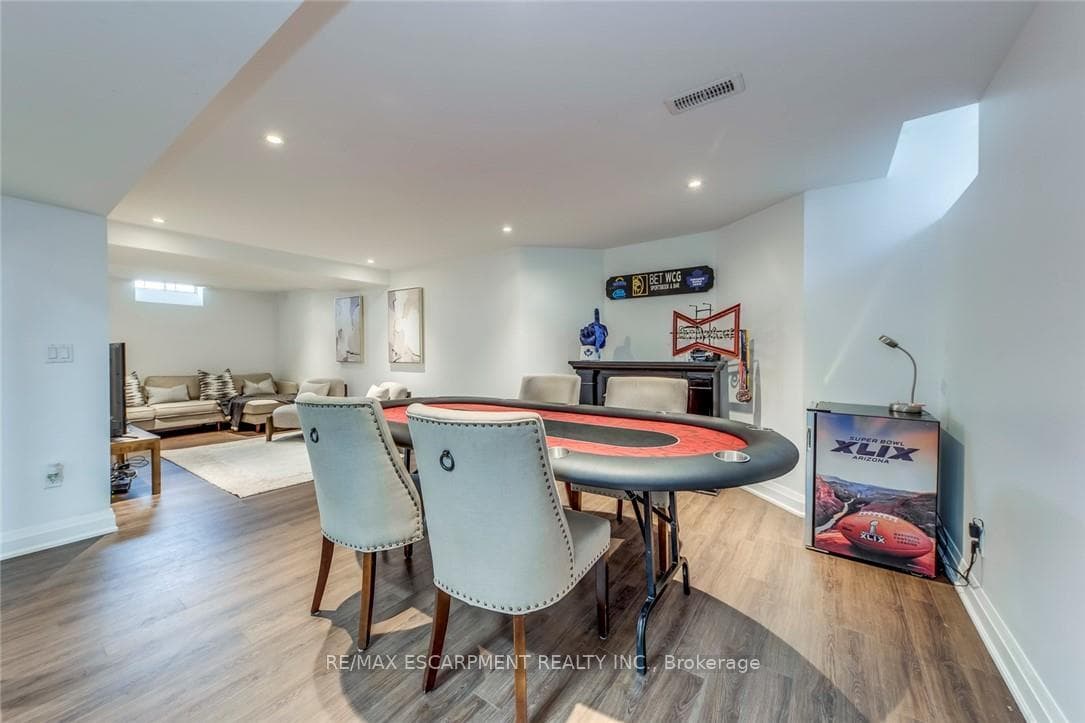 3311 SPRINGVALE Court - Detached photo 44 of 50 in Burlington, Ontario