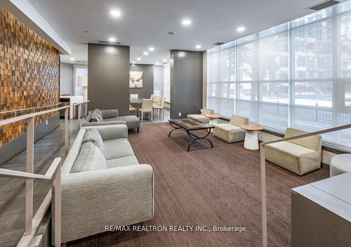 15 Bruyeres Mews Unit 1008 - Condo photo 29 of 33 in Downtown Toronto / Waterfront, Ontario