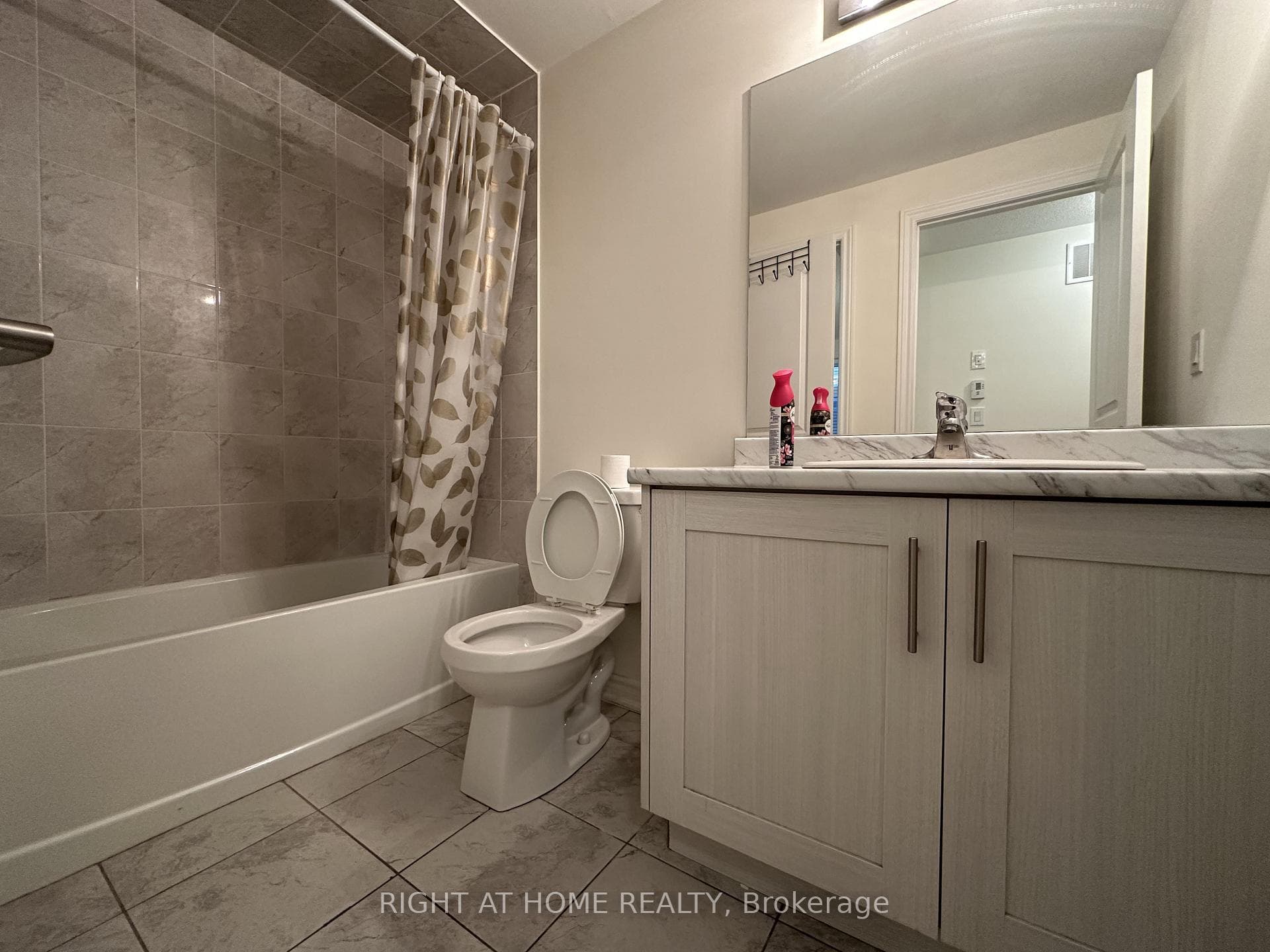 50 Halliford Place Unit 602 - Condo photo 17 of 18 in Brampton, Ontario