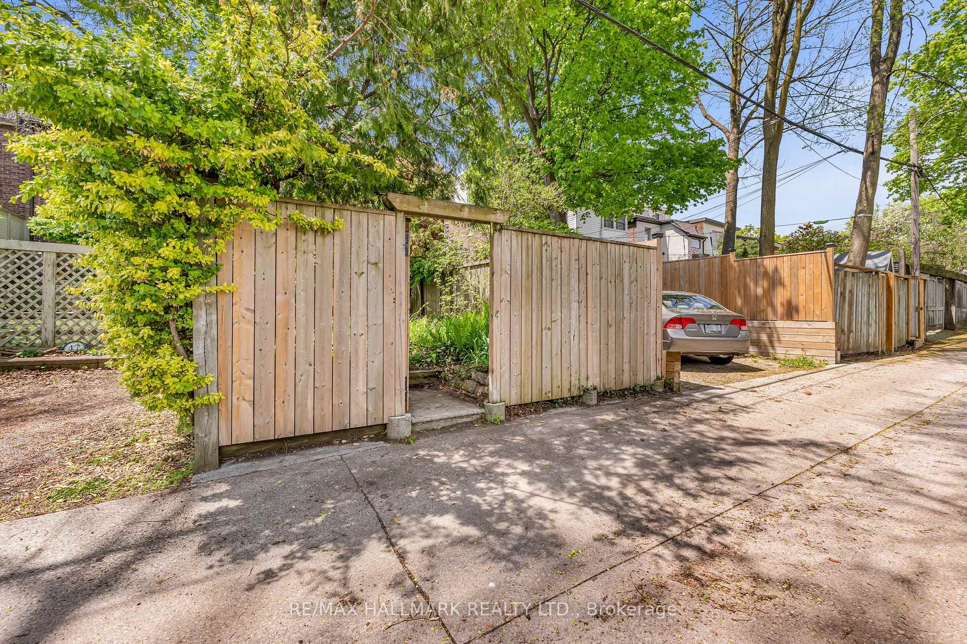 49 Ravina Crescent - Semi-Detached photo 44 of 47 in Riverdale / Leslieville, Ontario