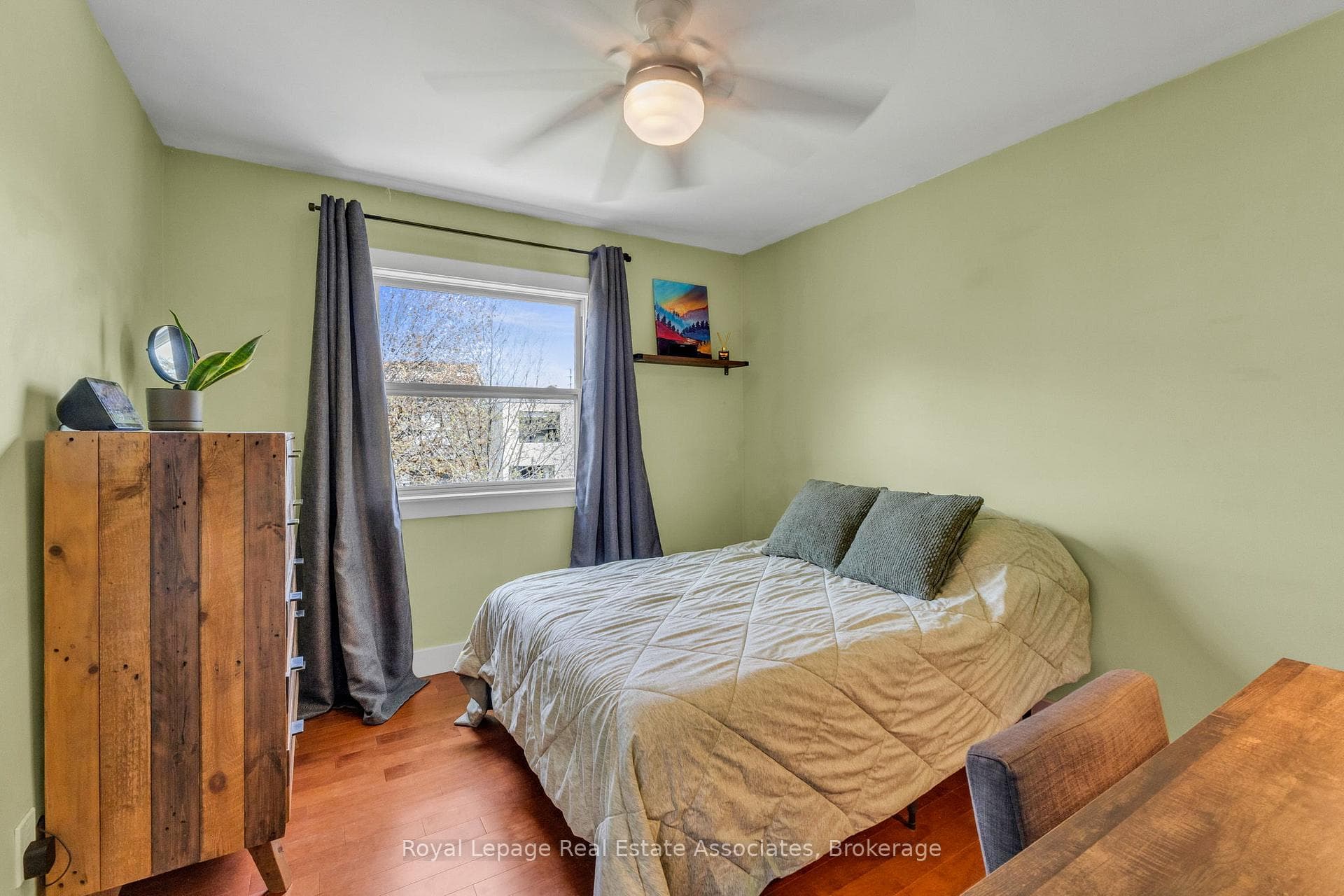 1043 Shaw Drive - Detached photo 21 of 45 in Mississauga, Ontario