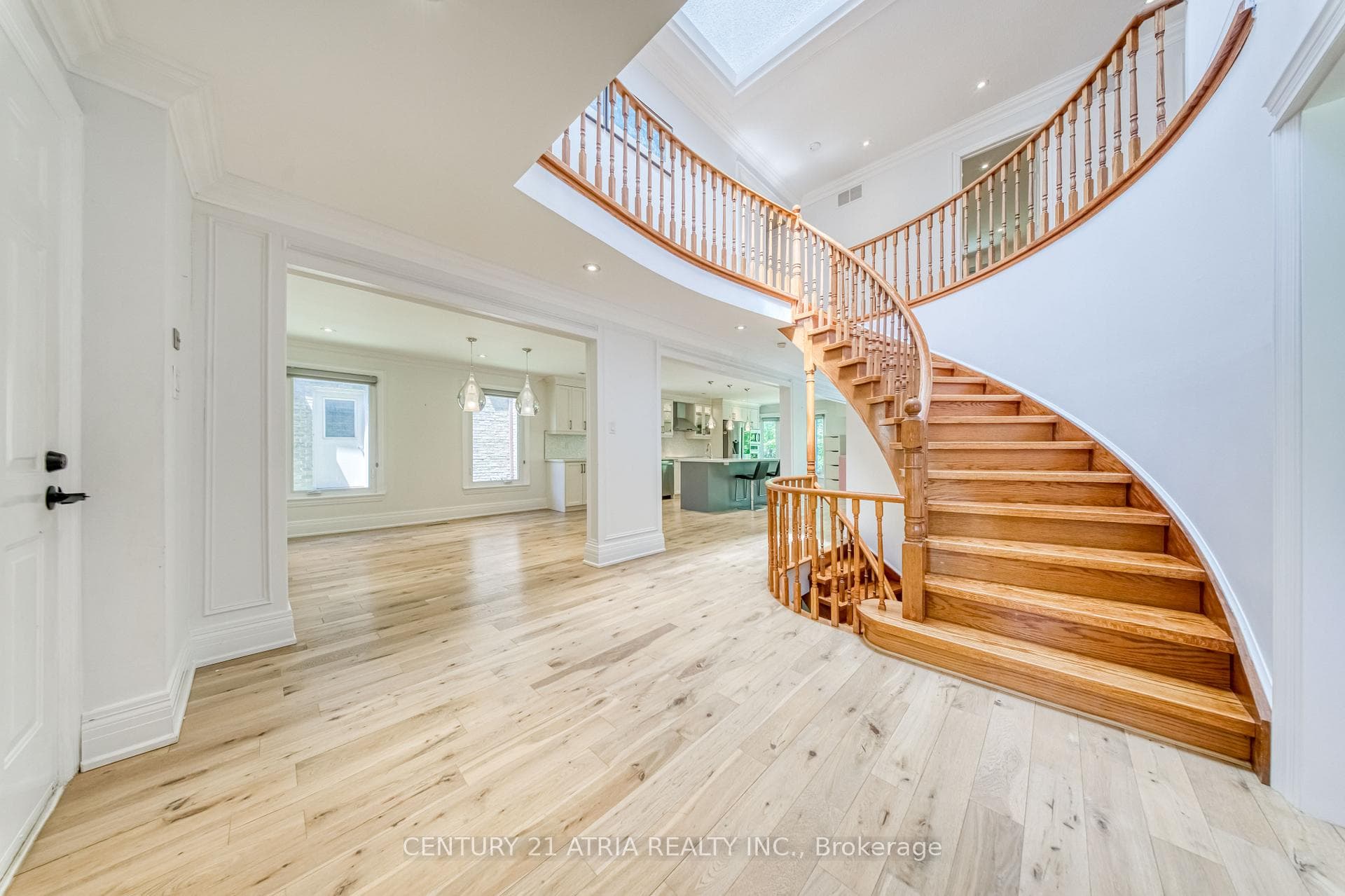 474 Hidden Trail N/A - Detached photo 4 of 47 in Thornhill / Willowdale, Ontario