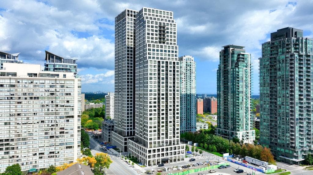 36 Elm Drive Unit 705 - home for sale in Mississauga, Ontario