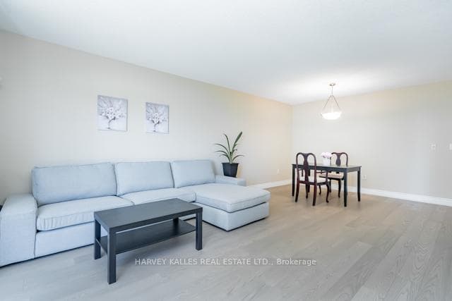 880 Grandview Way Unit 1209 - Condo photo 9 of 26 in Willowdale / Newtonbrook, Ontario