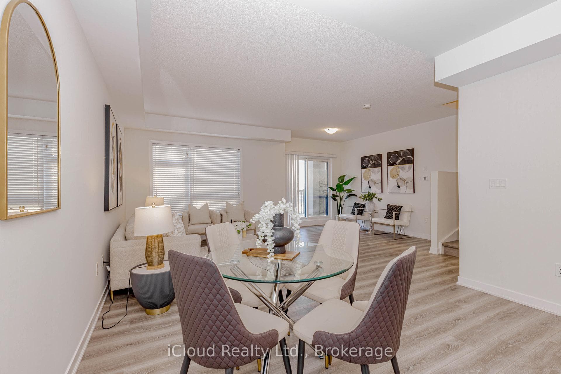 3189 BASTEDO Common Unit 69 - Townhouse photo 22 of 50 in Burlington, Ontario