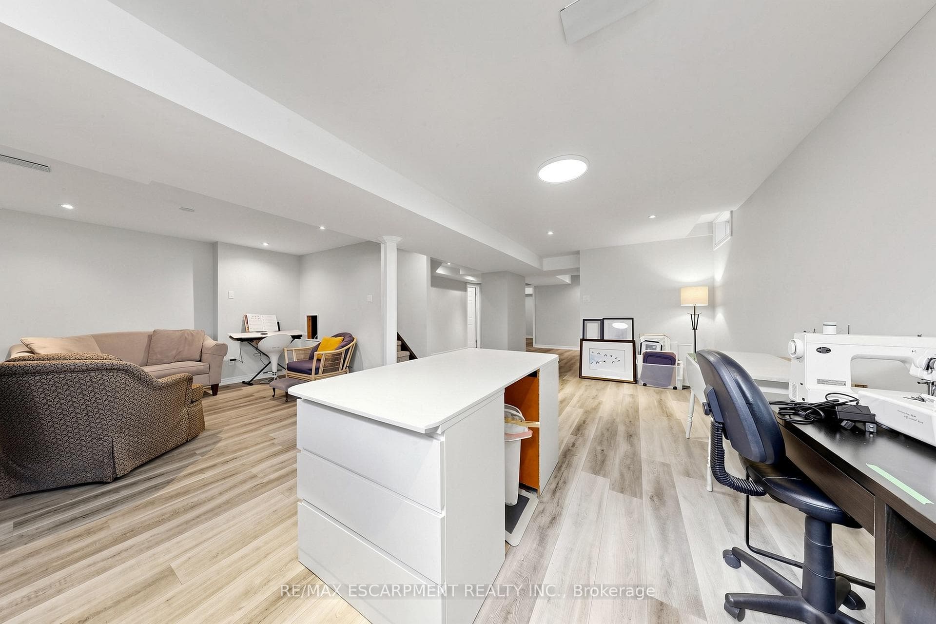 4176 Saunders Crescent - Detached photo 36 of 50 in Burlington, Ontario