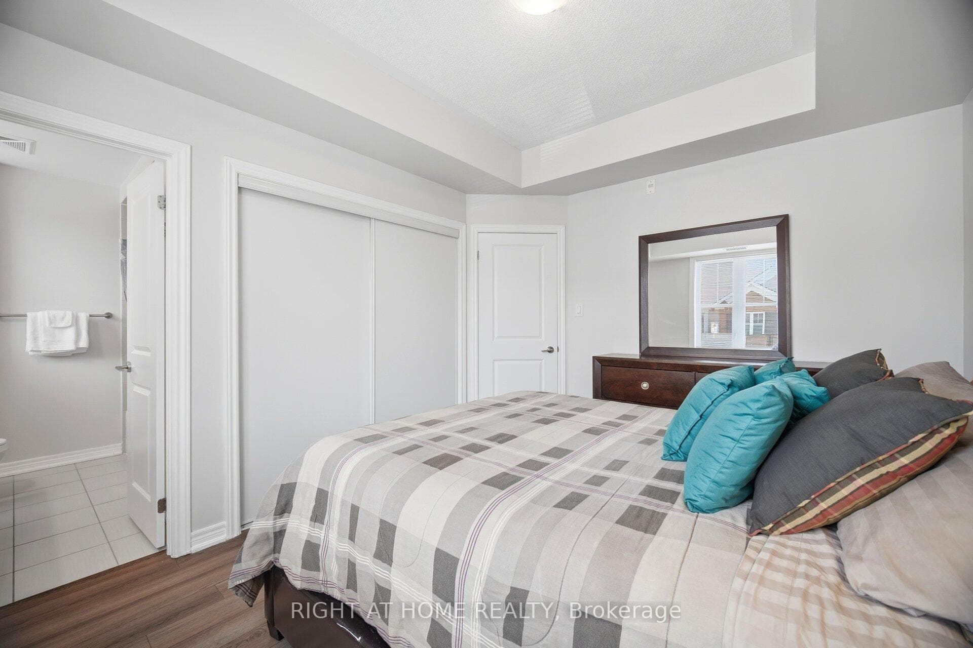 269 Georgian Drive Unit 311 - Condo photo 22 of 39 in Oakville, Ontario