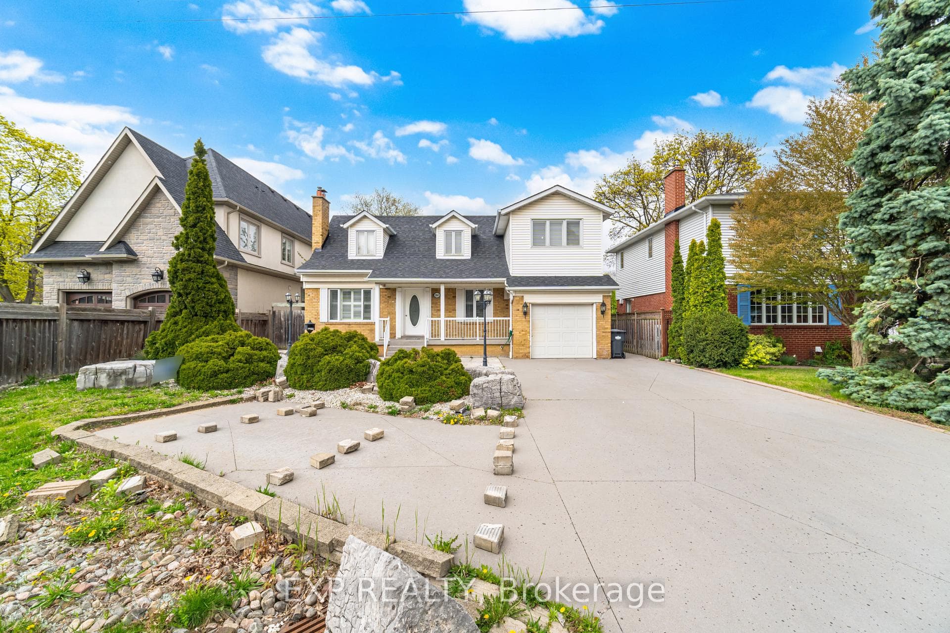 2065 Westfield Drive - Detached photo 2 of 50 in Mississauga, Ontario