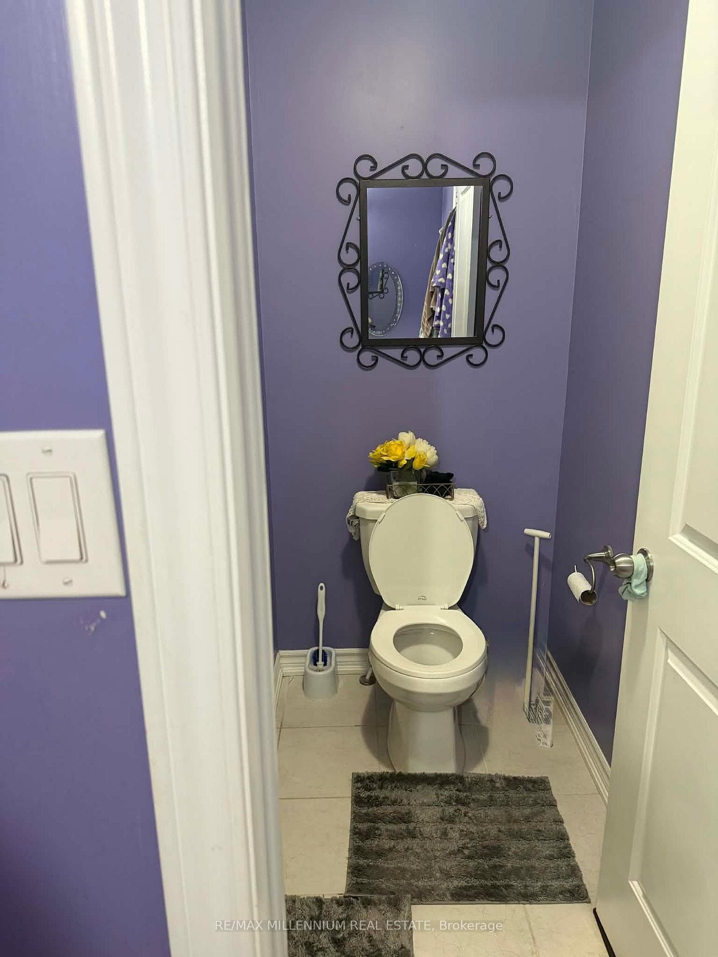 29 Monkton Circle - Detached photo 3 of 21 in Brampton, Ontario