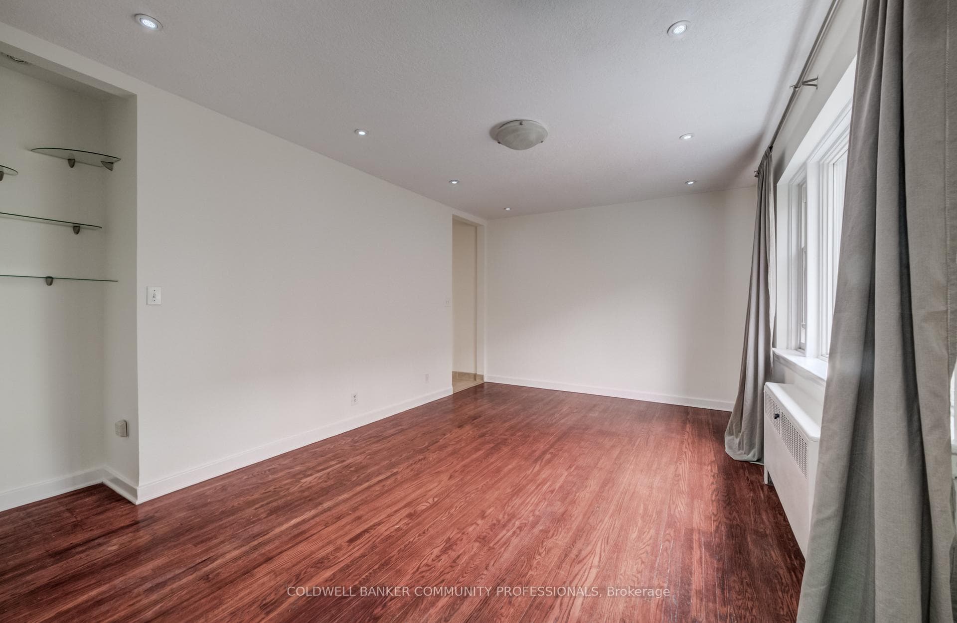 137 Emerald Street - Condo photo 8 of 23 in Hamilton, Ontario