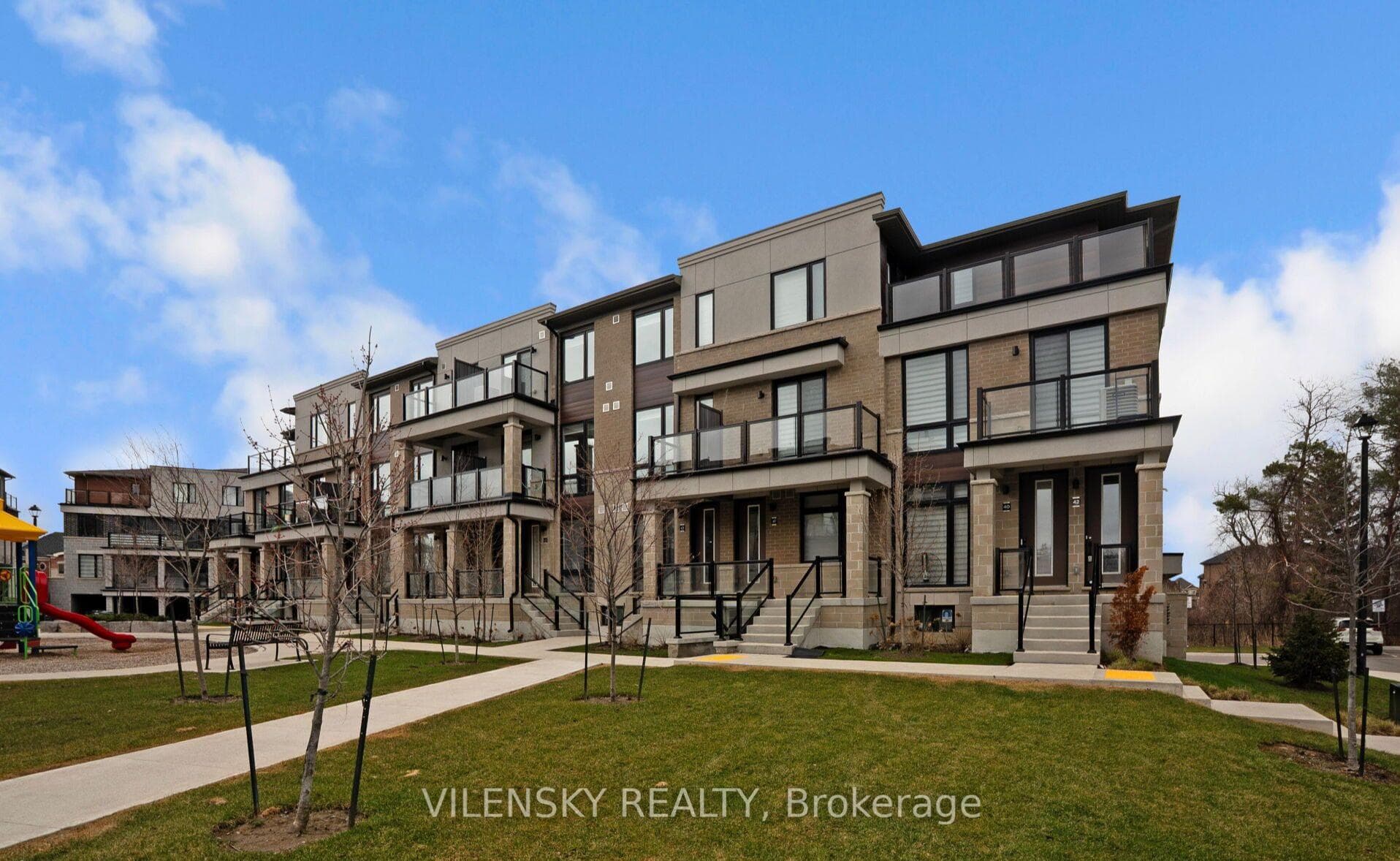 45 Knotsberry Circle Unit 42, Brampton — new build home for sale