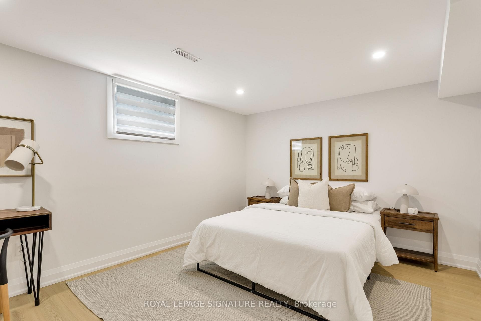 1026 Oak Meadow Road - Detached photo 44 of 50 in Oakville, Ontario