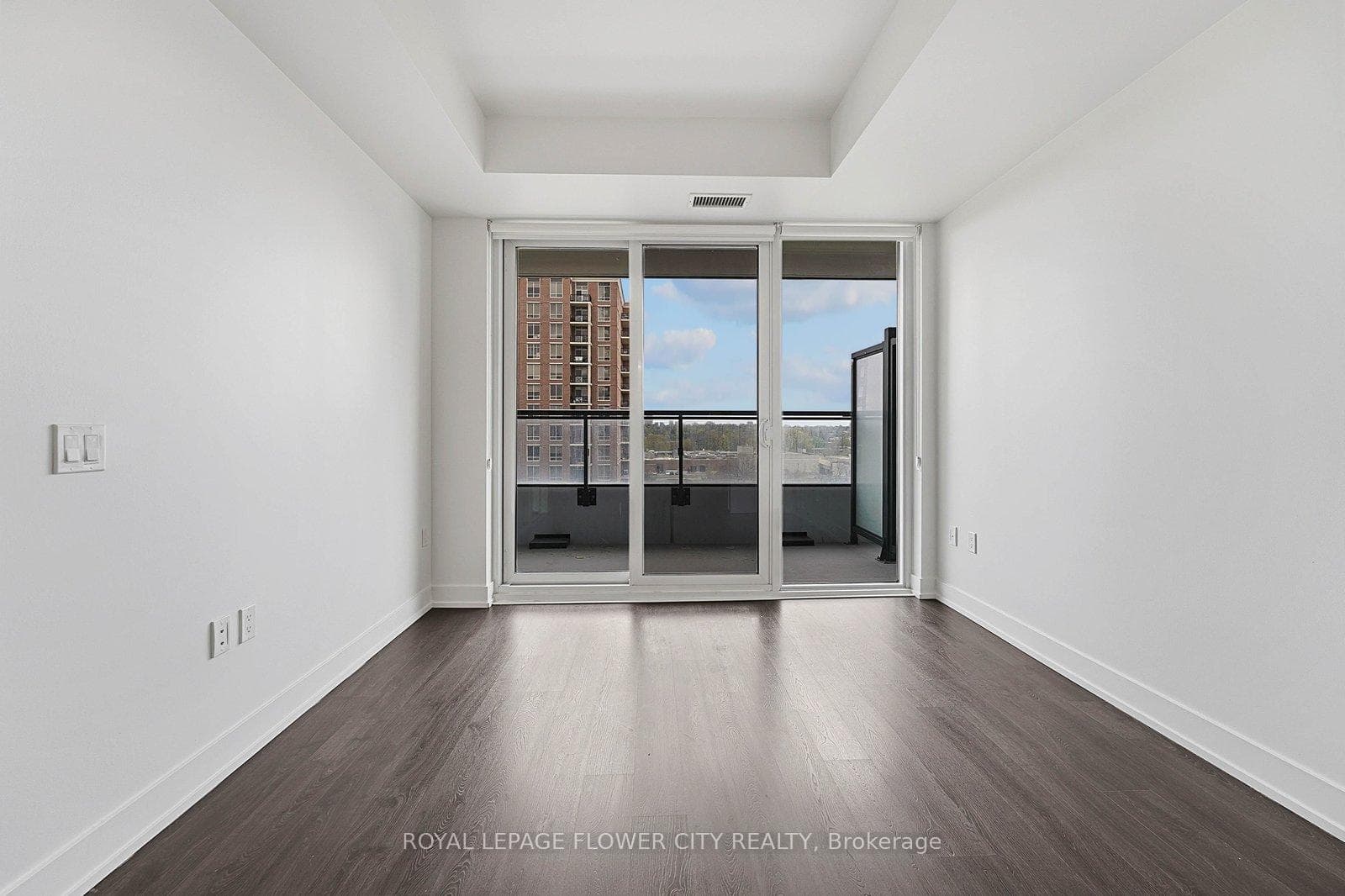 20 Inn On The Park Drive Unit 938 - Condo photo 10 of 36 in Don Mills / Parkwoods / Victoria Village, Ontario